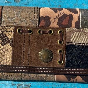 Coach  Zoey patchwork wallet